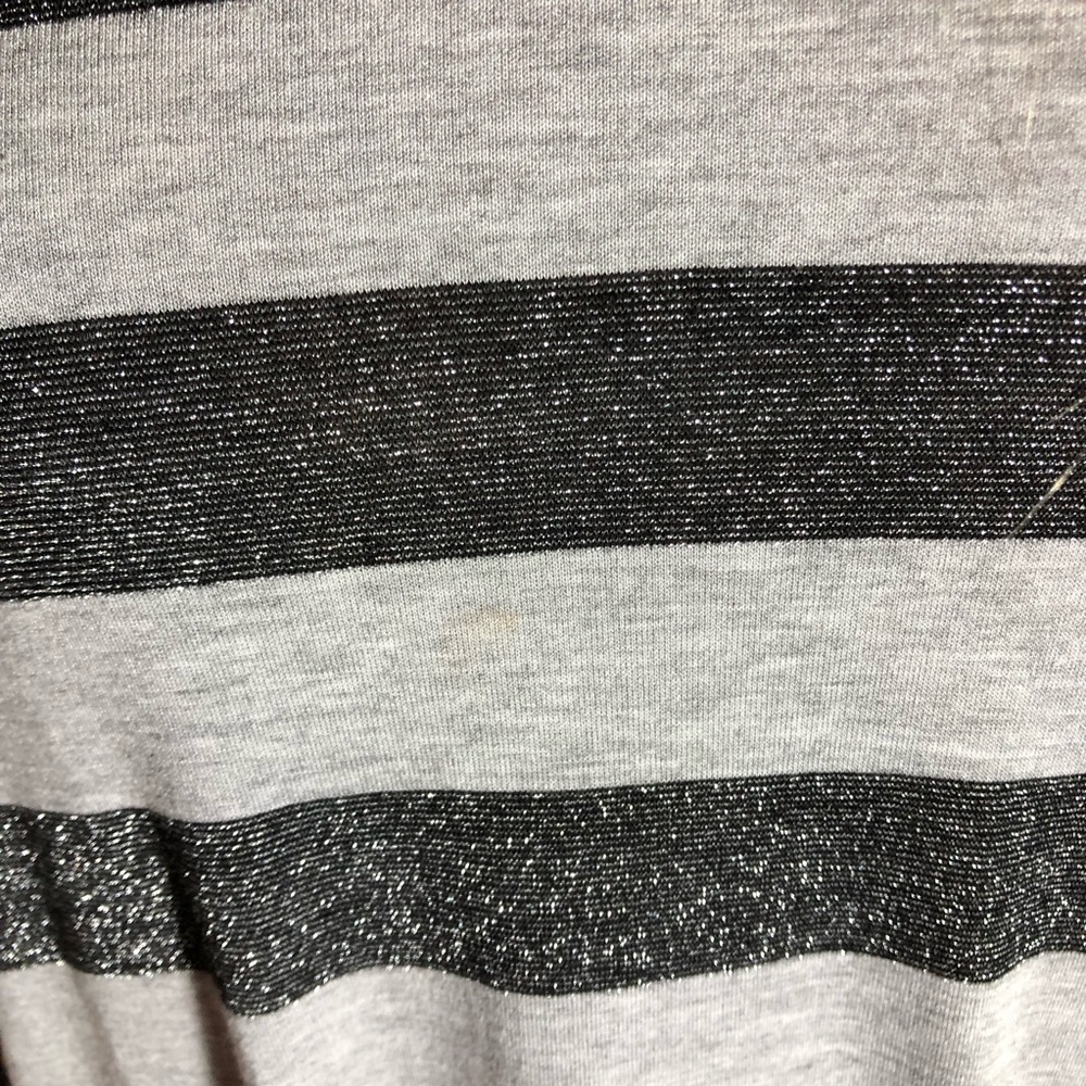 Solddd Outtt - Picture 3 of 4